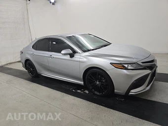 2023 Toyota Camry XSE - miniatura 3