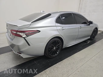 2023 Toyota Camry XSE - miniatura 4