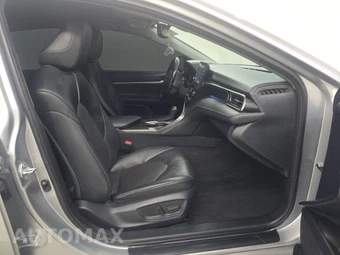 2023 Toyota Camry XSE - miniatura 8