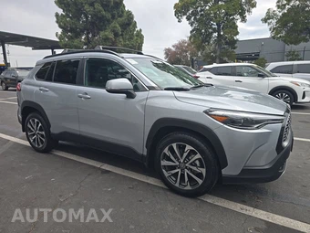 2023 Toyota Corolla Cross XLE - miniatura 3