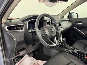 2023 Toyota Corolla Cross XLE - miniatura 10