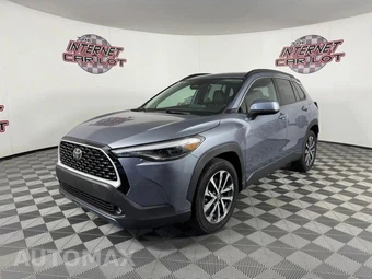 2023 Toyota Corolla Cross XLE - miniatura 3