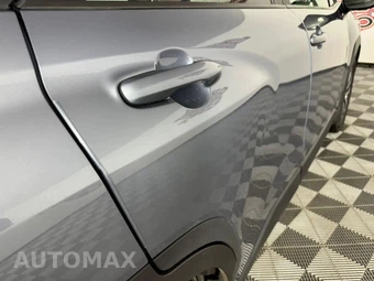 2023 Toyota Corolla Cross XLE - miniatura 32