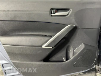 2023 Toyota Corolla Cross XLE - miniatura 40