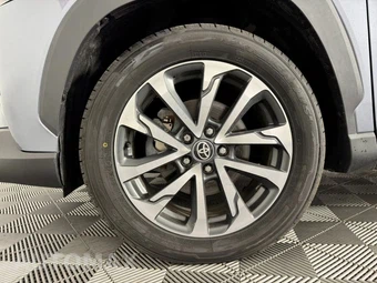 2023 Toyota Corolla Cross XLE - miniatura 46