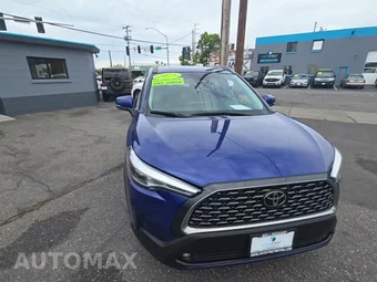 2023 Toyota Corolla Cross XLE - miniatura 2