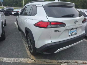 2023 Toyota Corolla Cross XLE - miniatura 2