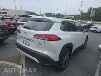 2023 Toyota Corolla Cross XLE - miniatura 3