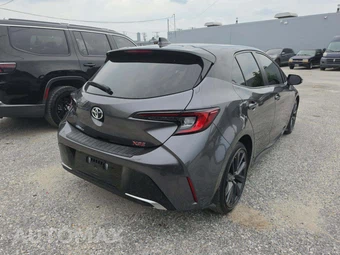 2023 Toyota Corolla Hatchback XSE - miniatura 3