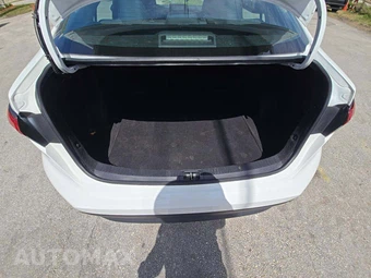2023 Toyota Corolla LE Sedan - miniatura 11