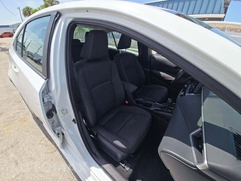 2023 Toyota Corolla LE Sedan - miniatura 15
