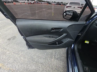 2023 Toyota Corolla LE Sedan - miniatura 9