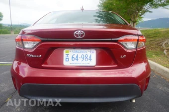 2023 Toyota Corolla LE Sedan - miniatura 7