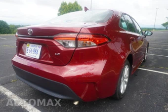 2023 Toyota Corolla LE Sedan - miniatura 8