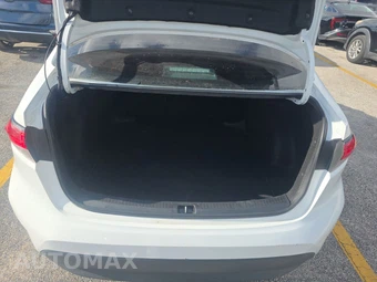 2023 Toyota Corolla LE Sedan - miniatura 16