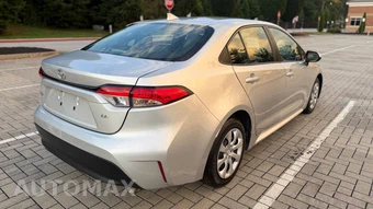 2023 Toyota Corolla LE Sedan - miniatura 5