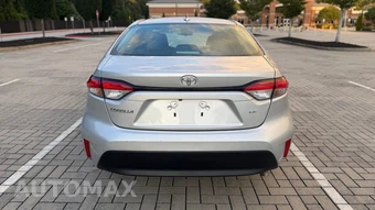 2023 Toyota Corolla LE Sedan - miniatura 6