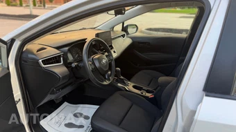2023 Toyota Corolla LE Sedan - miniatura 7
