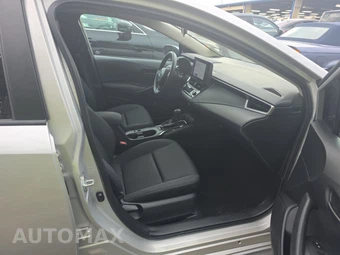 2023 Toyota Corolla LE Sedan – miniatura 8