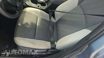 2023 Toyota Corolla LE Sedan – miniatura 30