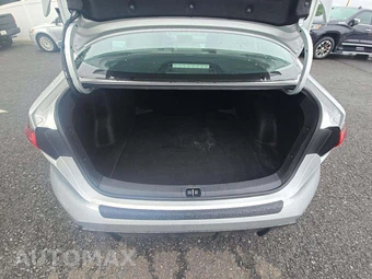 2023 Toyota Corolla SE Sedan - miniatura 14