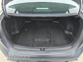 2023 Toyota Corolla SE Sedan – miniatura 16