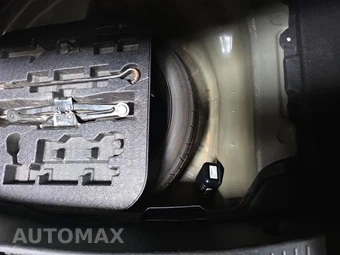 2023 Toyota Corolla SE Sedan - miniatura 17