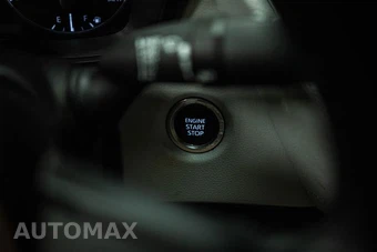 2023 Toyota Corolla SE Sedan - miniatura 17