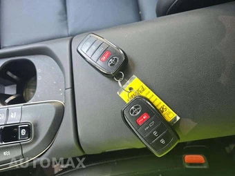 2023 Toyota Crown Limited – miniatura 8