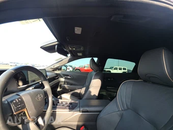 2023 Toyota Crown Limited - miniatura 17