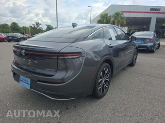 2023 Toyota Crown Limited – miniatura 3