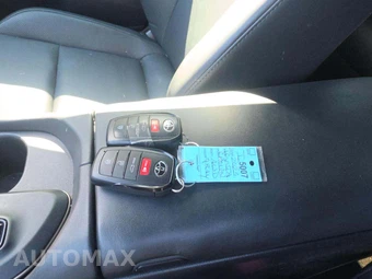 2023 Toyota Crown Platinum – miniatura 8