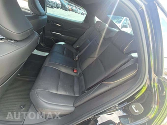 2023 Toyota Crown Platinum – miniatura 13
