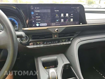 2023 Toyota Crown Platinum – miniatura 10