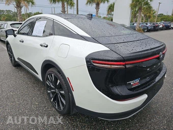 2023 Toyota Crown Platinum – miniatura 2