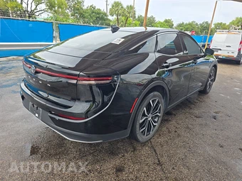 2023 Toyota Crown XLE - miniatura 4