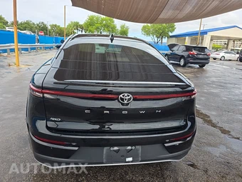 2023 Toyota Crown XLE - miniatura 5