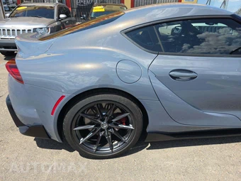 2023 Toyota GR Supra 3.0 - miniatura 16