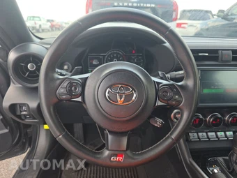 2023 Toyota GR86 - miniatura 10