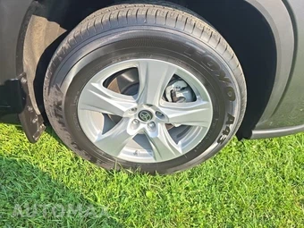 2023 Toyota Highlander Hybrid LE - miniatura 9