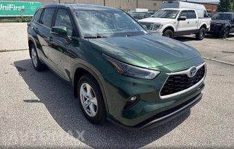 2023 Toyota Highlander Hybrid LE - miniatura 3