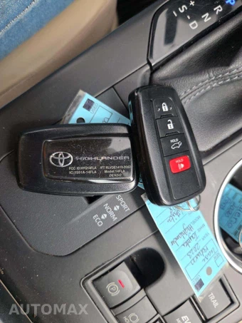 2023 Toyota Highlander Hybrid XLE - miniatura 5