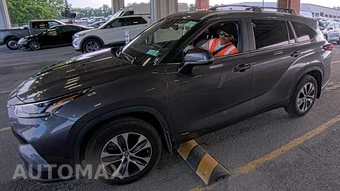 2023 Toyota Highlander Hybrid XLE - car from the USA, Manheim Buy-Now listing at AUTOMAX