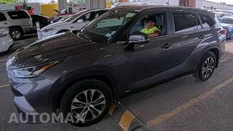 2023 Toyota Highlander Hybrid XLE