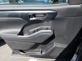 2023 Toyota Highlander Hybrid XLE - miniatura 9