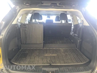 2023 Toyota Highlander L - miniatura 17