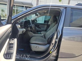2023 Toyota Highlander L - miniatura 3