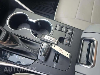 2023 Toyota Highlander L - miniatura 5