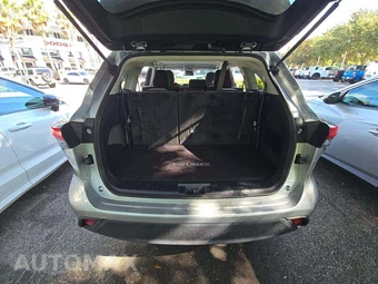 2023 Toyota Highlander L - miniatura 15