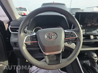 2023 Toyota Highlander L – miniatura 10